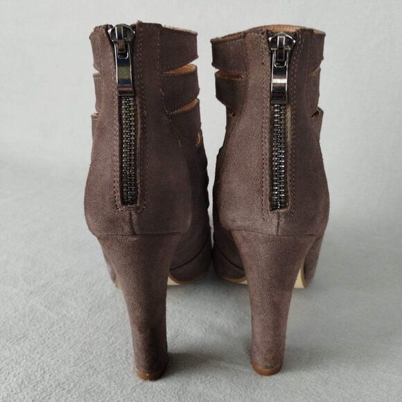 Steve Madden CARDII Suede Leather Pointy Toes Taupe Heeled Booties, Size 8M - Picture 12 of 13